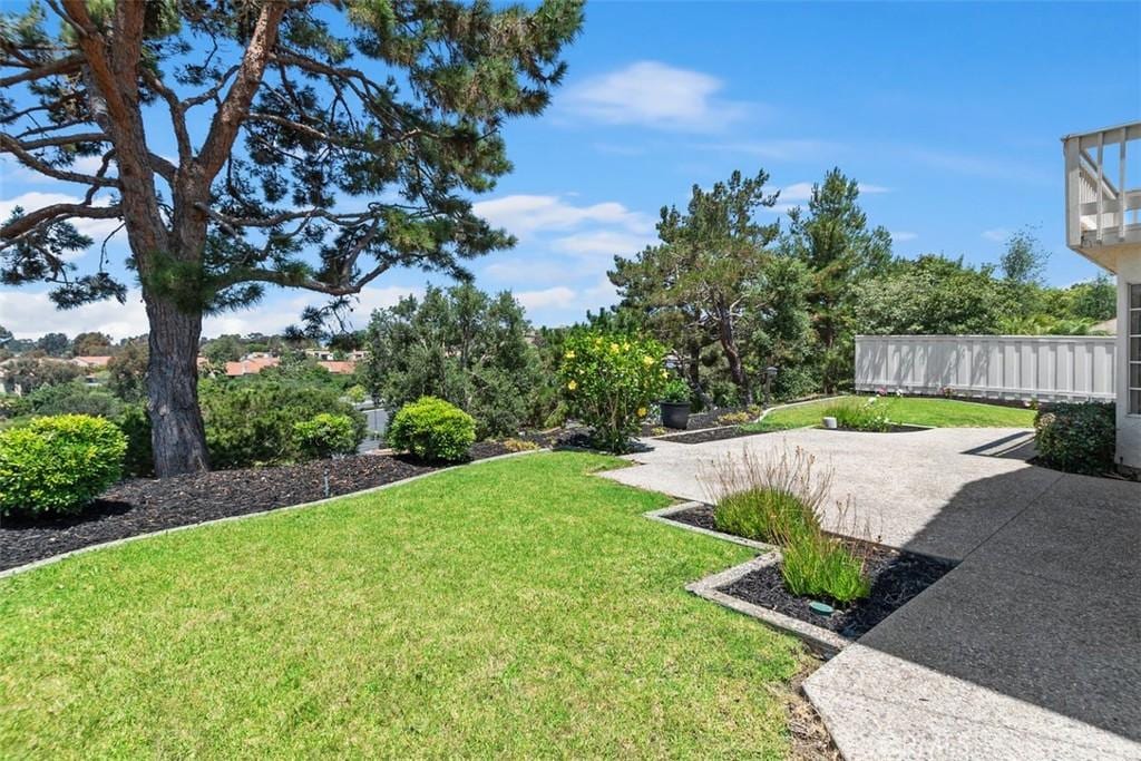 3514 Sitio Baya, Carlsbad, CA 92009 - view of yard with a patio