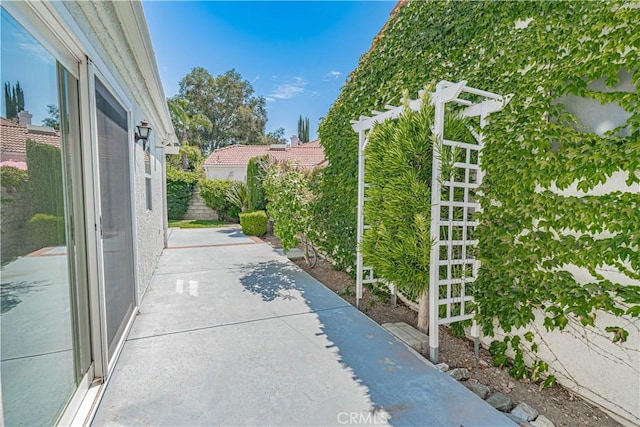 26506 Strambino Ct, Valencia, CA 91355 - photo 24