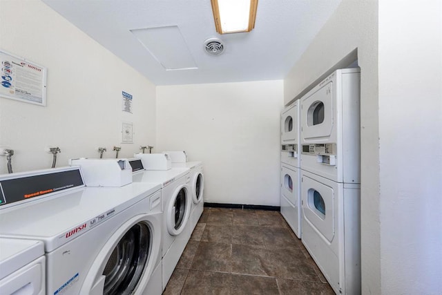 2041 E Grand Ave Unit 19, Escondido, CA 92027 - shared laundry with separate washer and dryer and stacked washer / dryer