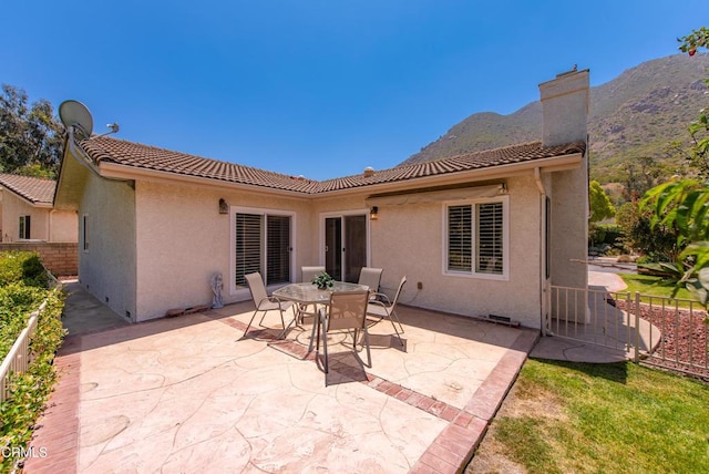 6357 Irena Ave, Camarillo, CA 93012 - view of patio with a mountain view