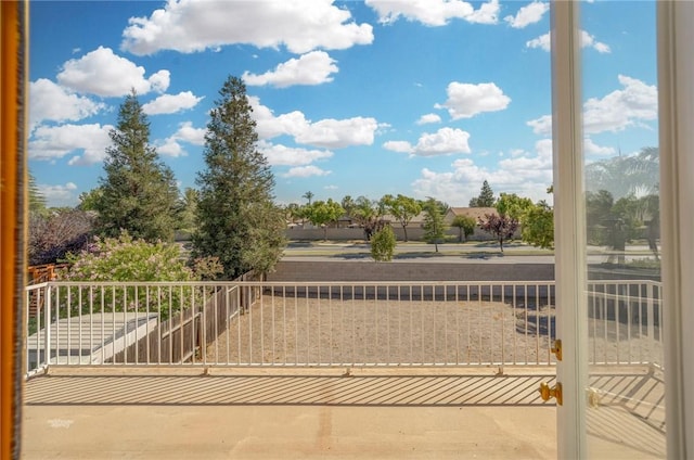 10527 Rose River Falls Ave, Bakersfield, CA 93312 - view of balcony