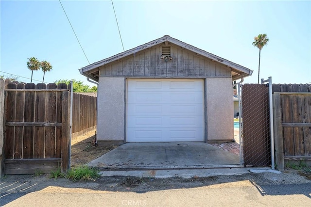 1721 Myrtlewood Dr, Ceres, CA 95307 - view of detached garage