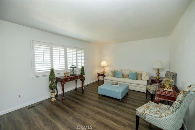 1721 Myrtlewood Dr, Ceres, CA 95307 - living room featuring dark wood-type flooring and baseboards