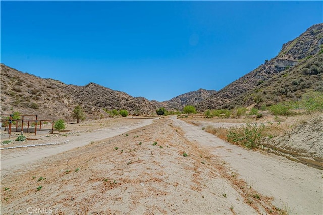 29701 Jackson St, Castaic, CA 91384 - mountain view