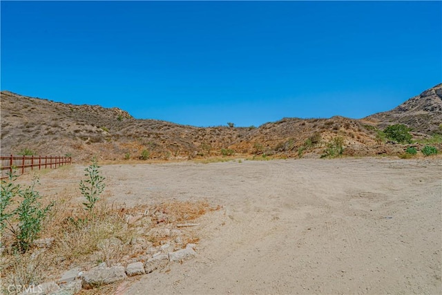 29701 Jackson St, Castaic, CA 91384 - mountain view