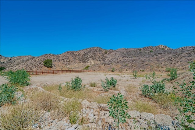 29701 Jackson St, Castaic, CA 91384 - mountain view