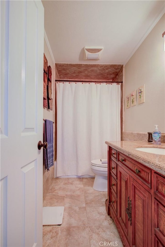 1320 Fairway Dr, Atwater, CA 95301 - full bathroom featuring vanity, crown molding, and a shower with shower curtain