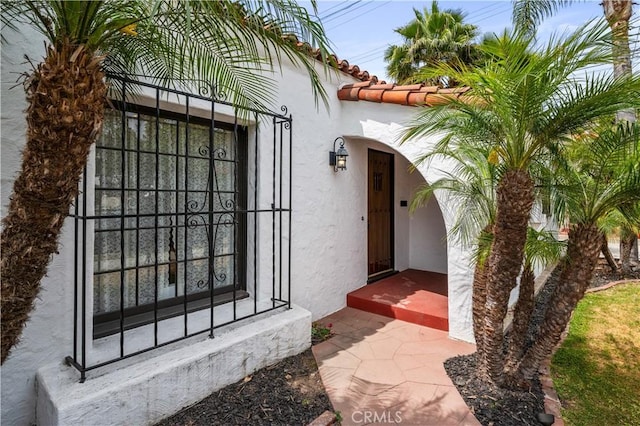 5022 E Broadway, Long Beach, CA 90803 - view of exterior entry with stucco siding