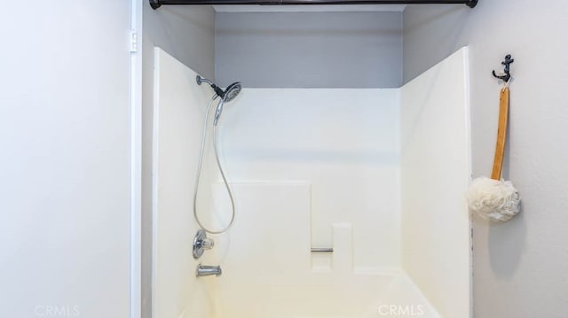 8800 Garden Grove Blvd Unit 2, Garden Grove, CA 92844 - full bath featuring washtub / shower combination