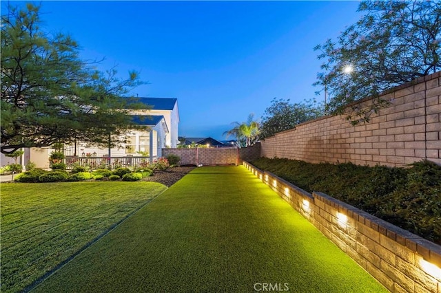 22388 Riverstream Ct, Saugus, CA 91350 - view of fenced backyard