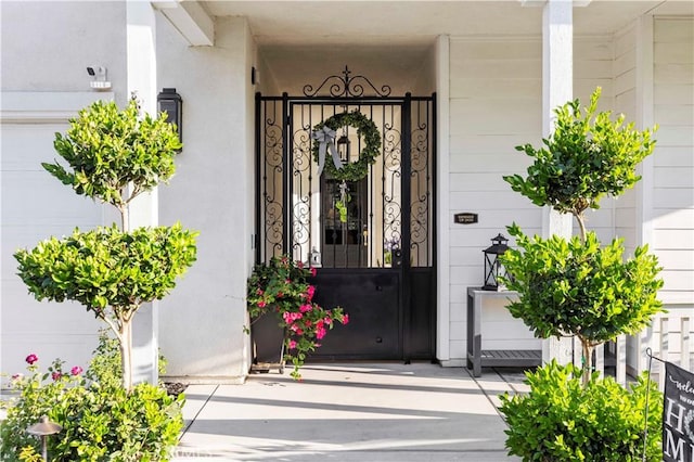 22388 Riverstream Ct, Saugus, CA 91350 - entrance to property with a garage