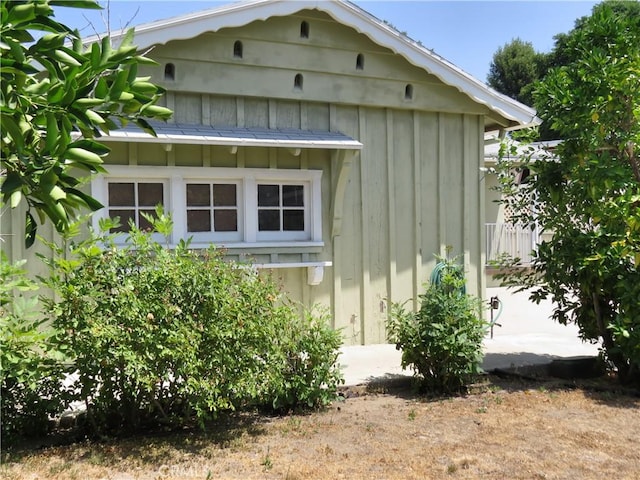 22727 Mariano St, Woodland Hills, CA 91367 - view of home's exterior