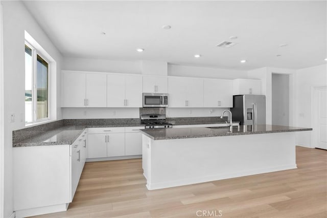 25609 Pierson Rd, Homeland, CA 92548 - photo 8