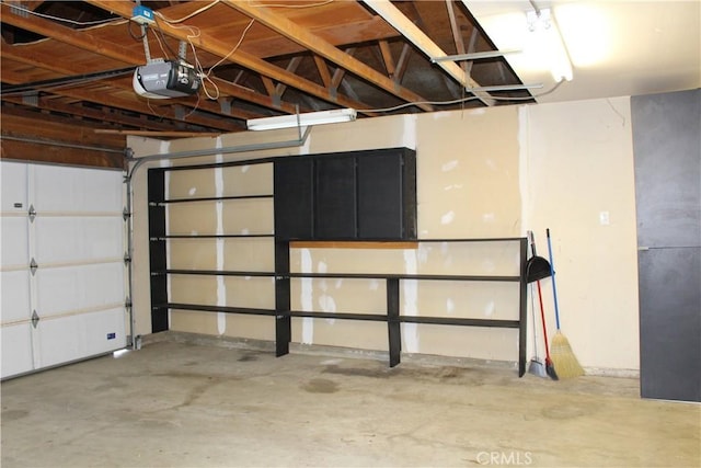 10768 William Ave, Bloomington, CA 92316 - garage featuring a garage door opener