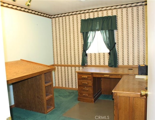 10768 William Ave, Bloomington, CA 92316 - office area with wallpapered walls