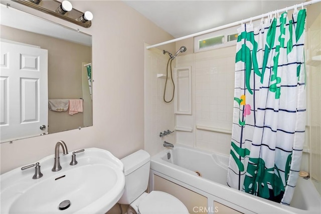 1524 Casarin Ave, Simi Valley, CA 93065 - bathroom with shower / tub combo