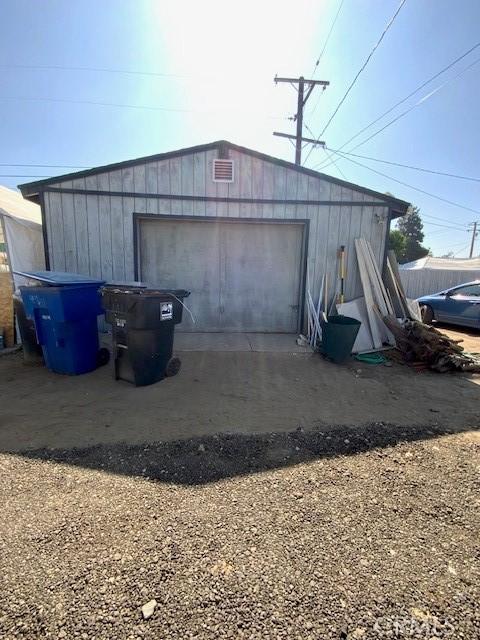 840 W 27th St, San Bernardino, CA 92405 - view of detached garage