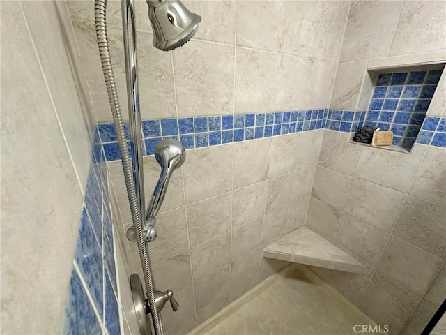 19311 Sunray Ln Unit 104, Huntington Beach, CA 92648 - bathroom featuring a tile shower