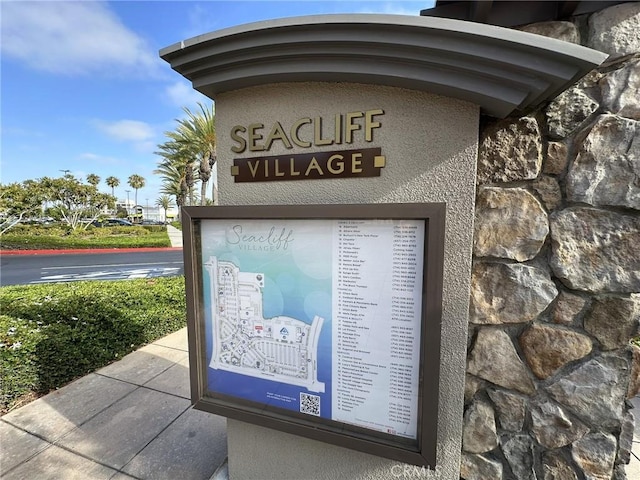 19311 Sunray Ln Unit 104, Huntington Beach, CA 92648 - exterior view of stone siding