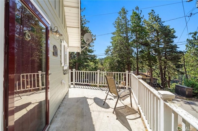746 W Victoria Ct, Lake Arrowhead, CA 92352 - photo 5