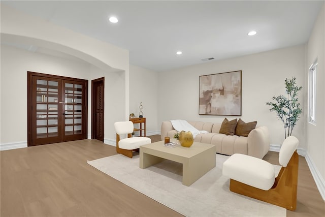 8906 Yorktown Ave, Los Angeles, CA 90045 - photo 20
