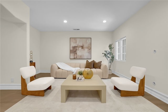 8906 Yorktown Ave, Los Angeles, CA 90045 - photo 19