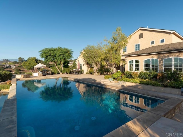 32110 Dos Ninas, Bonsall, CA 92003 - swimming pool with a patio area