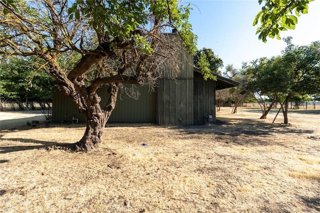 45660 Shain Ave, Dos Palos, CA 93620 - view of side of property with an outbuilding