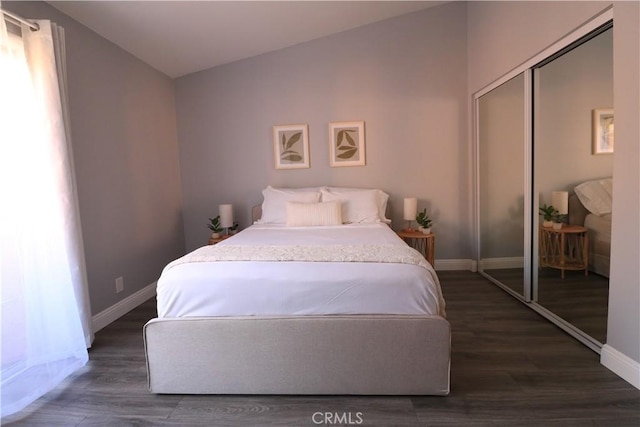 14005 Arthur Ave Unit 21, Paramount, CA 90723 - bedroom with lofted ceiling, a closet, and wood finished floors