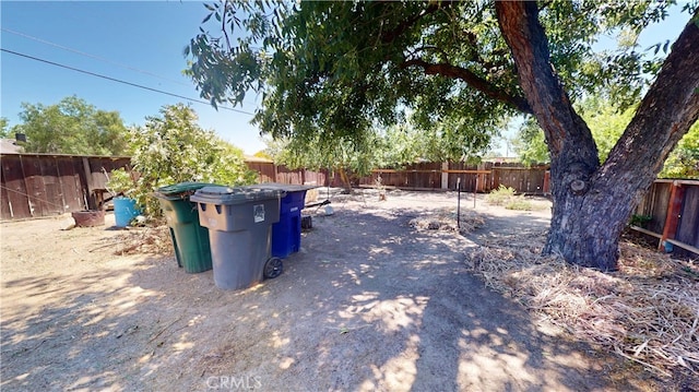 125 Hilton St, Madera, CA 93637 - view of fenced backyard