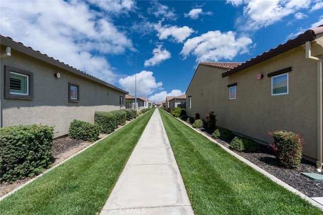 860 Fritz Dr, Los Banos, CA 93635 - view of property's community with a yard and a residential view