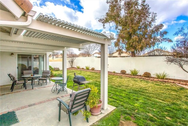 6287 Tuckaway Ave, Banning, CA 92220 - view of patio / terrace