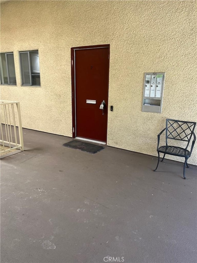 834UnitP Ronda Mendoza, Laguna Woods, CA 92637 - property entrance with stucco siding