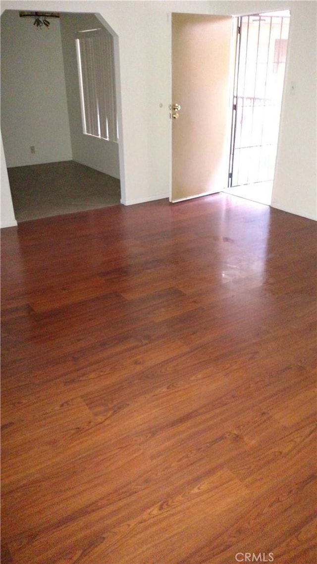 545 Chestnut Ave Unit 207, Long Beach, CA 90802 - unfurnished room featuring wood finished floors