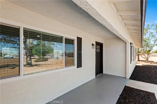 15615 Erie Rd, Apple Valley, CA 92307 - view of covered porch