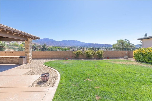 11645 Wiggins Ct, Yucaipa, CA 92399 - fenced backyard with a mountain view