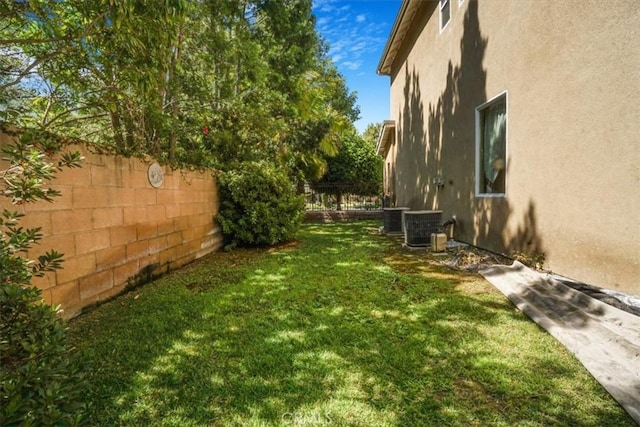 57 Mountain Laurel Way, Azusa, CA 91702 - view of yard