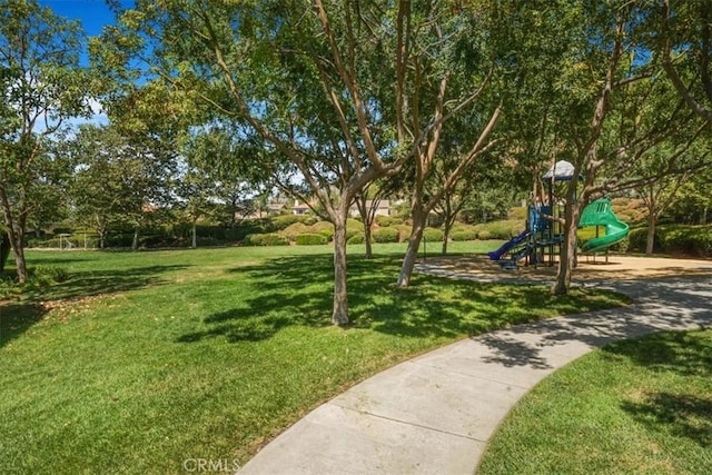 57 Mountain Laurel Way, Azusa, CA 91702 - view of property's community with a lawn