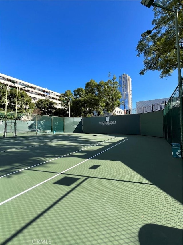 800 W 1st St Unit 2002, Los Angeles, CA 90012 - view of tennis court featuring community basketball court
