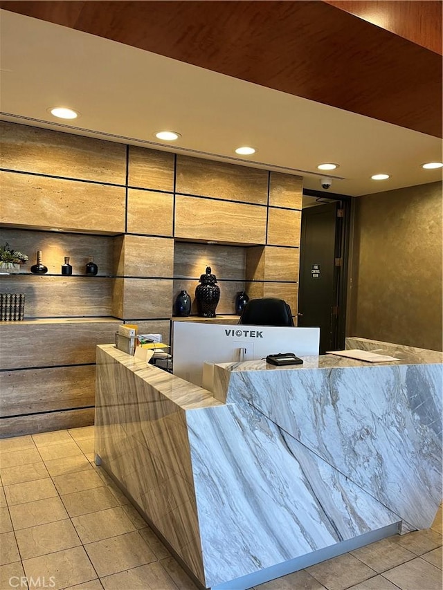 800 W 1st St Unit 2002, Los Angeles, CA 90012 - reception area featuring recessed lighting