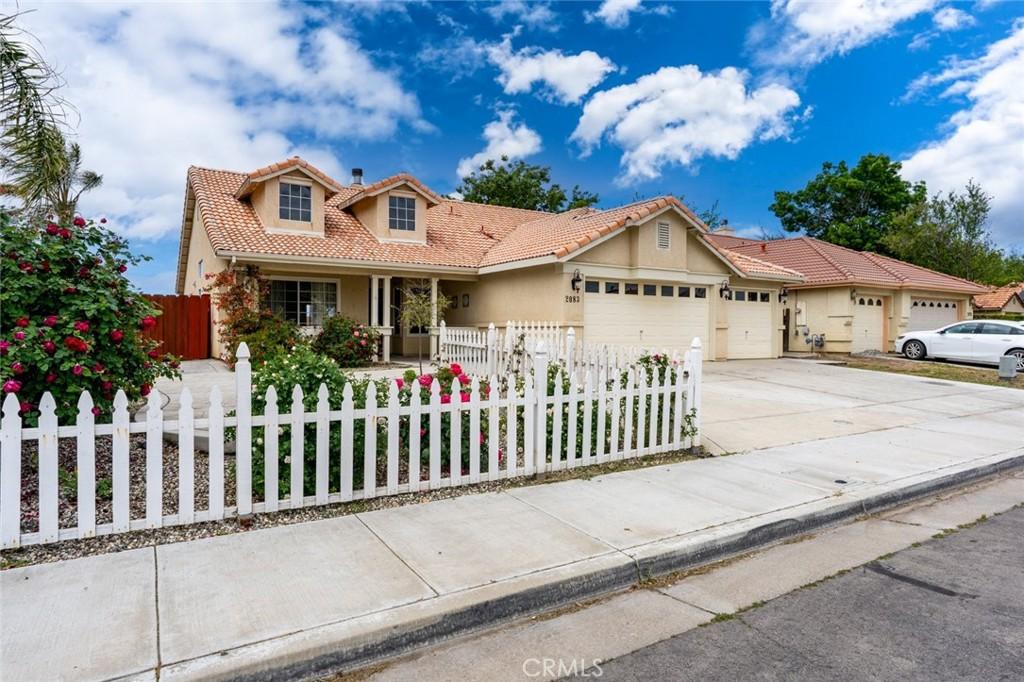 2083 Hastings Dr, Los Banos, CA 93635 - photo 1