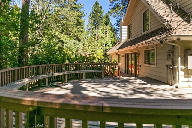 514 Riviera Dr, Lake Arrowhead, CA 92352 - view of wooden terrace