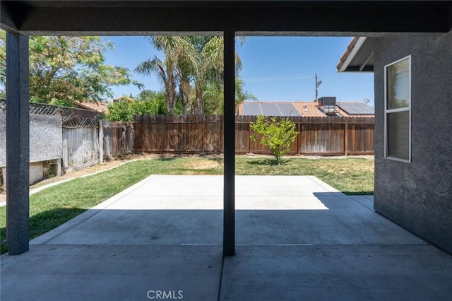 658 Tusky Ave, Los Banos, CA 93635 - fenced backyard featuring a patio