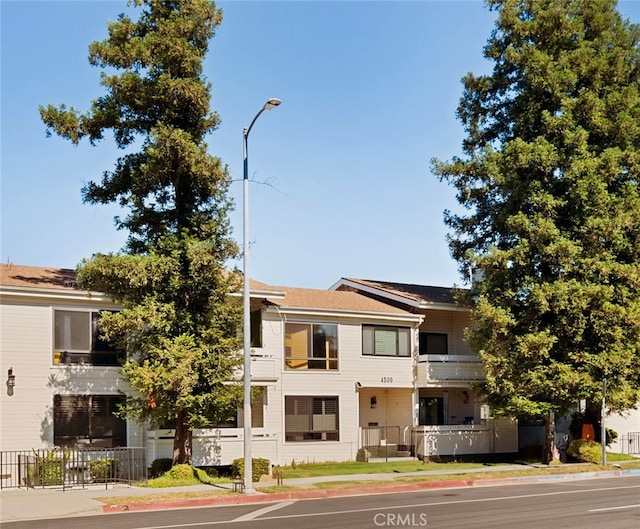 4500 Whitsett Ave Unit 5, Studio City, CA 91604 - photo 2