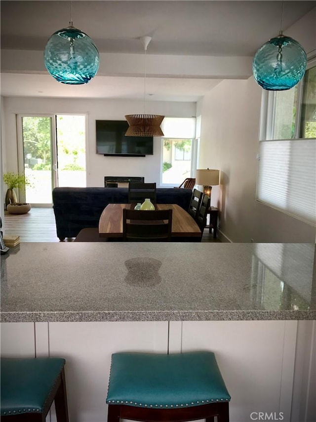 2577 Plaza Del Amo Unit 712, Torrance, CA 90503 - kitchen featuring pendant lighting