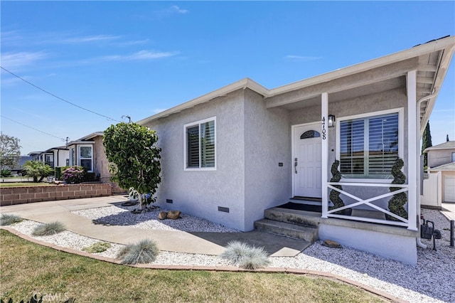 4708 W 132nd St, Hawthorne, CA 90250 - view of front of home featuring crawl space and stucco siding