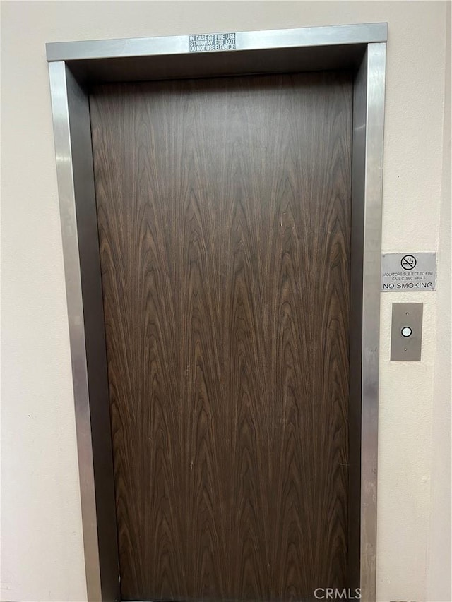 5257 Radford Ave Unit 308, Valley Village, CA 91607 - elevator