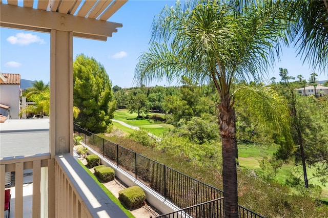 45339 Tiburcio Dr, Temecula, CA 92592 - balcony featuring a pergola