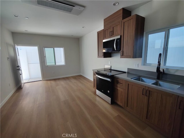 17962 Valley Vista Blvd, Encino, CA 91316 - photo 4