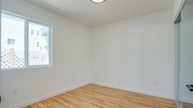 856 W 47th St, Los Angeles, CA 90037 - unfurnished room featuring light wood-style flooring